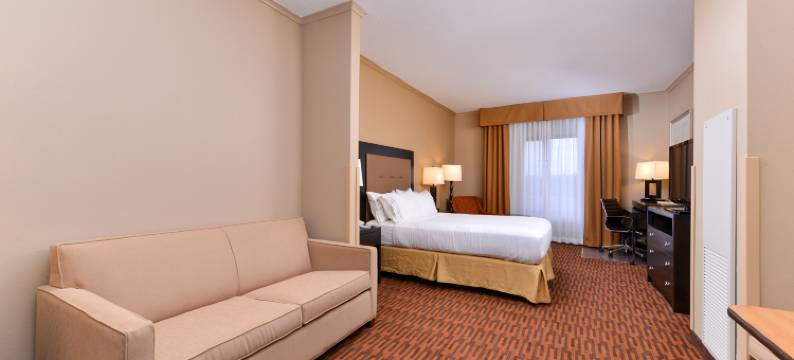 布瑞兹伍德智选假日酒店(Holiday Inn Express BREEZEWOOD by IHG)图片