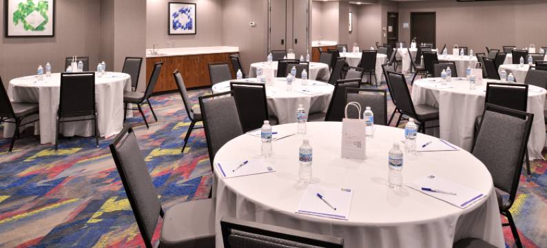 智选假日套房酒店科比西(Holiday Inn Express & Suites BRYANT - BENTON AREA by IHG)图片