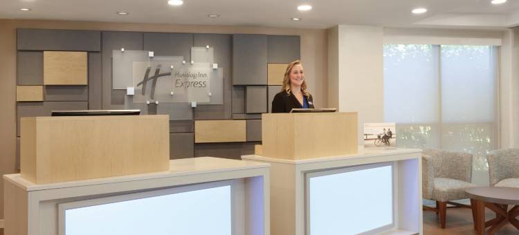 洛基山哈特福德南智选假日酒店(Holiday Inn Express Hartford South - Rocky Hill)图片