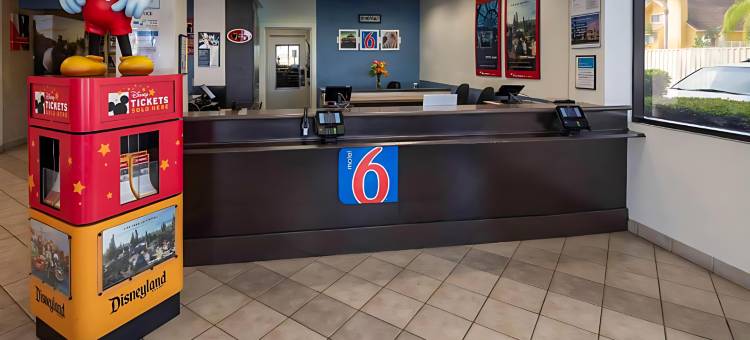 阿纳海姆大门6号汽车旅馆(Motel 6 Anaheim, CA - Maingate)图片