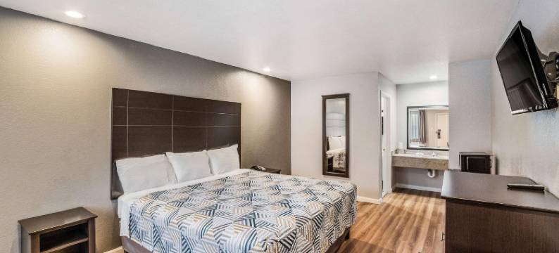 6 号汽车旅馆德克萨斯达拉斯(Motel 6 Dallas, TX)图片