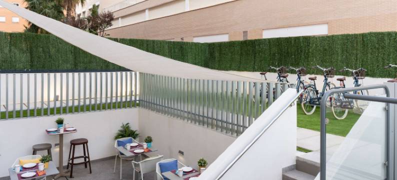 宜必思快捷瓦伦西亚中心港酒店(Ibis Budget Valencia Centro Puerto)图片