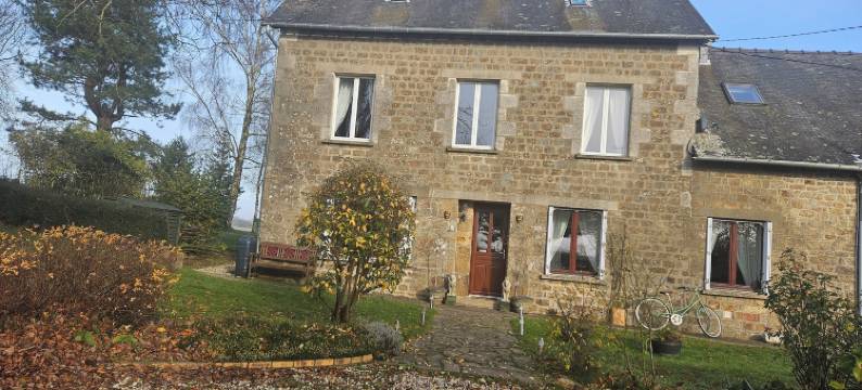 狮子巢穴 - 曼蒂利的La Loge(The Lions Den - La Loge Mantilly)图片