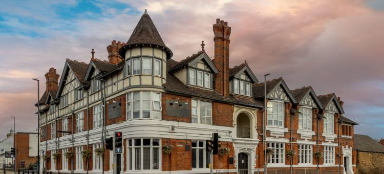 贝斯特韦斯特普劳酒店(Best Western the Plough Hotel)图片