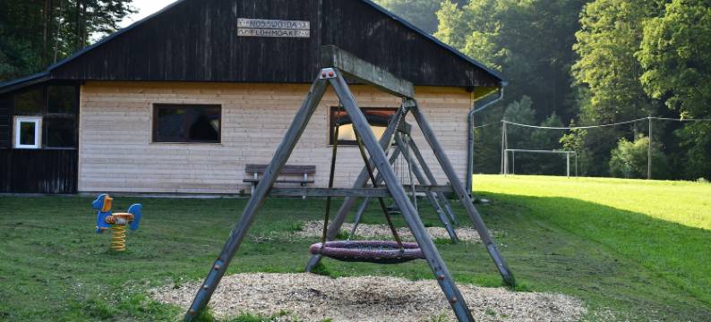 维也纳阿尔卑斯山的野外豪华露营(Wild Glamping in the Vienna Alps)图片