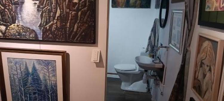 布里玛斯布里安眠旅馆-艺术画廊寄宿家庭(Brimarsbrú Sleep Inn-Art Gallery)图片