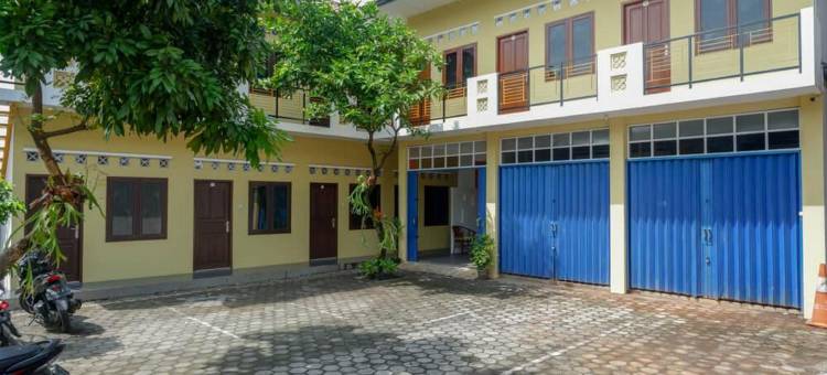红多兹伊斯兰酒店-近三宝垄克拉皮亚克收费站出口(RedDoorz Syariah Near Exit Tol Krapyak Semarang)图片