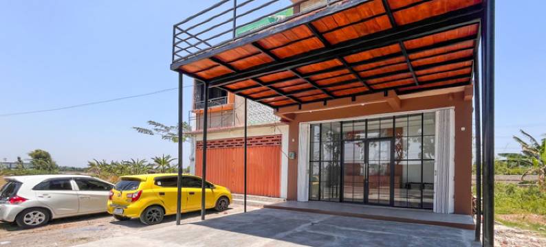 RedDoorz near Alun Alun Tanjunganom Nganjuk 2图片