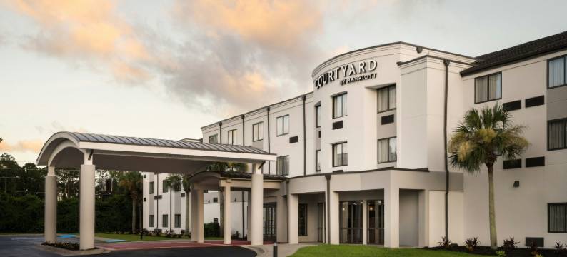 布朗维克万怡酒店(Courtyard by Marriott Brunswick)图片