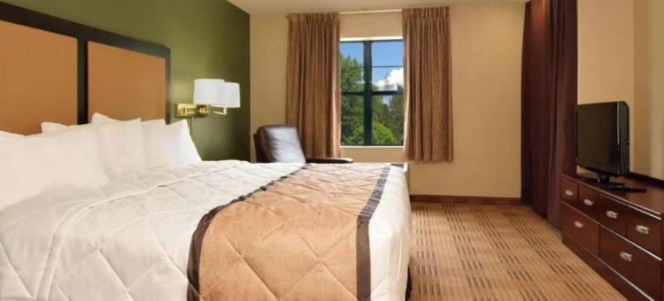 伊利诺伊芝加哥莱尔镇6号汽车旅馆套房(Motel 6 Suites Chicago Lisle IL)图片
