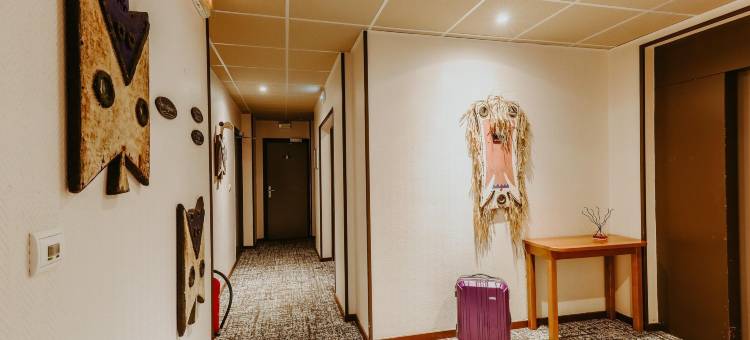 艾克斯莱班格兰港伊洛科原生酒店(The Originals City Hôtel lIroko Aix-Les-Bains Grand Port)图片