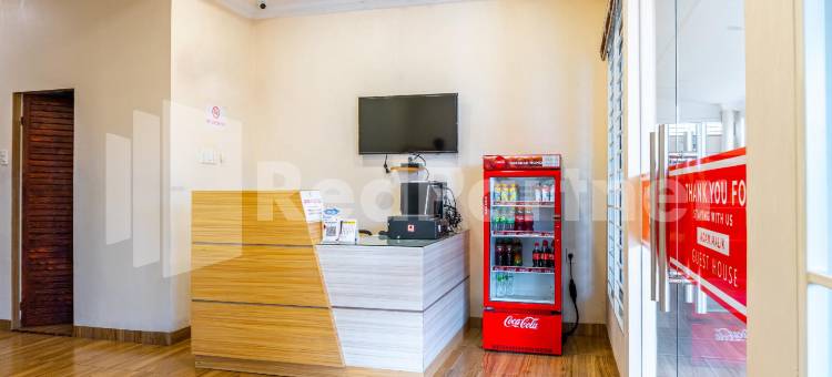 亚当马利克宾馆-靠近丽嘉ICC棉兰-米特拉红门酒店(Adam Malik Guesthouse Near Regale ICC Medan Mitra RedDoorz)图片