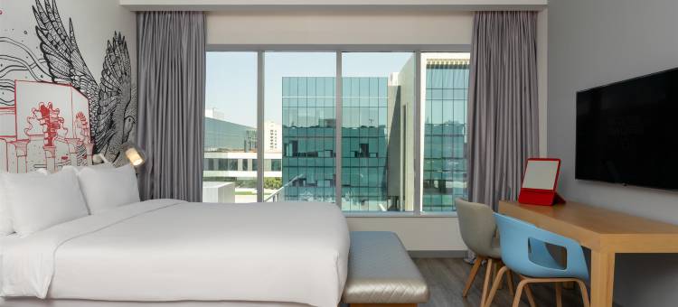 迪拜硅谷绿洲丽芮酒店(Radisson Red Hotel, Dubai Silicon Oasis)图片