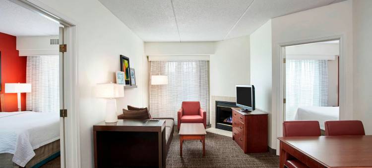 芝加哥绍姆堡/伍德菲尔德购物中心居家酒店(Residence Inn Chicago Schaumburg/Woodfield Mall)图片