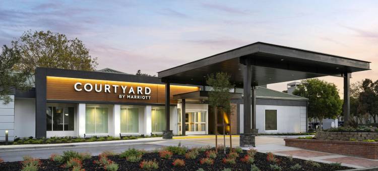 圣马特奥福斯特城万怡酒店(Courtyard San Mateo Foster City)图片