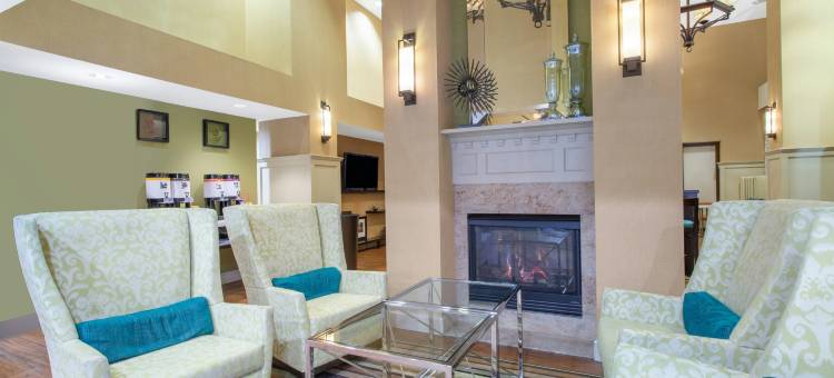 奥尔巴尼机场欢朋套房酒店(Hampton Inn & Suites Albany-Airport)图片