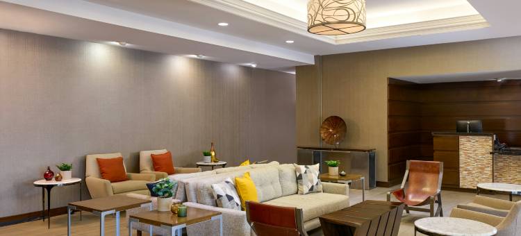 希尔顿逸林酒店双树明尼阿波利斯机场(DoubleTree by Hilton Minneapolis Airport)图片
