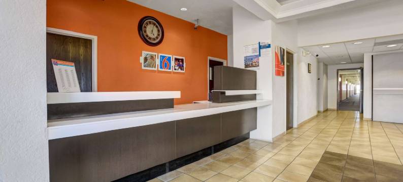 亚利桑那本森 6 号汽车旅馆(Motel 6 Benson, AZ)图片