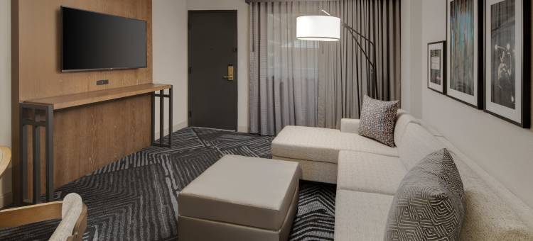 圣拉斐尔马林县希尔顿安泊酒店(Embassy Suites by Hilton San Rafael Marin County)图片