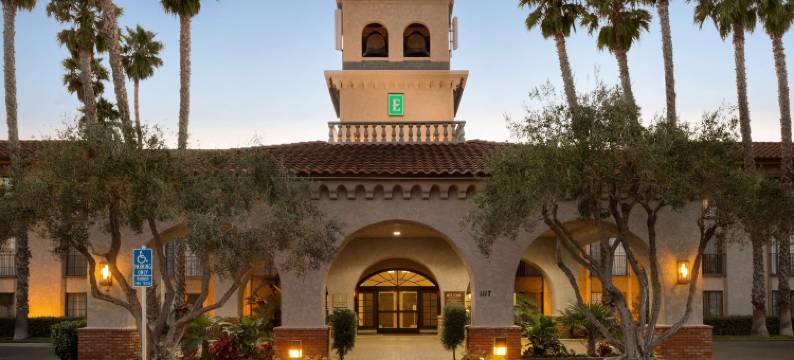 隆波克中海岸希尔顿安泊酒店(Embassy Suites by Hilton Lompoc Central Coast)图片