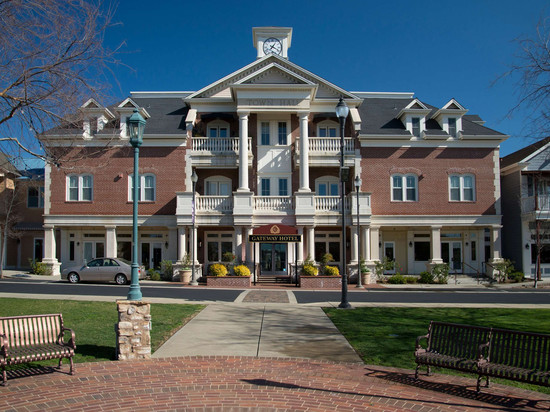 Gateway Hotel, Trademark Collection by Wyndham