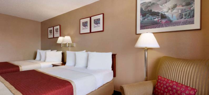 Travelodge by Wyndham Port of Tacoma WA图片