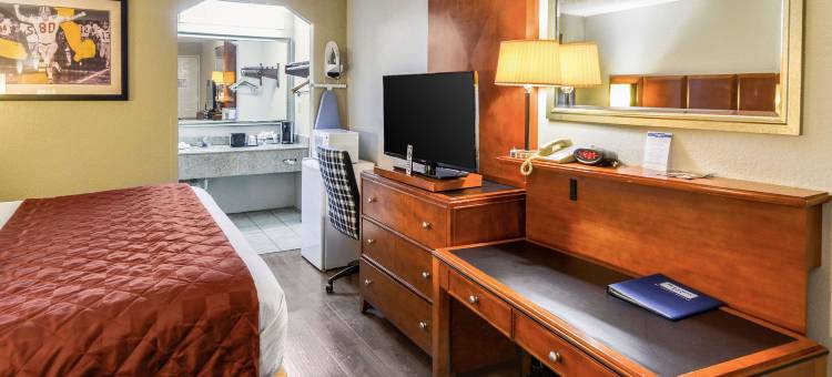 罗德威北查尔斯顿酒店 - 阿什利磷酸盐(Rodeway Inn North Charleston - Ashley Phosphate)图片