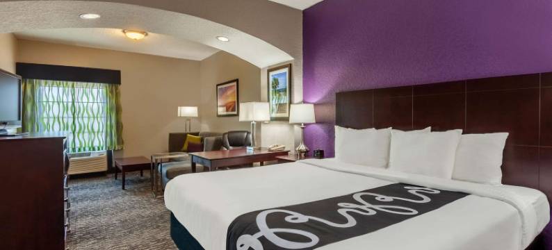 代托纳奥兰治港拉昆塔温德姆套房酒店(La Quinta Inn & Suites by Wyndham Port Orange / Daytona)图片