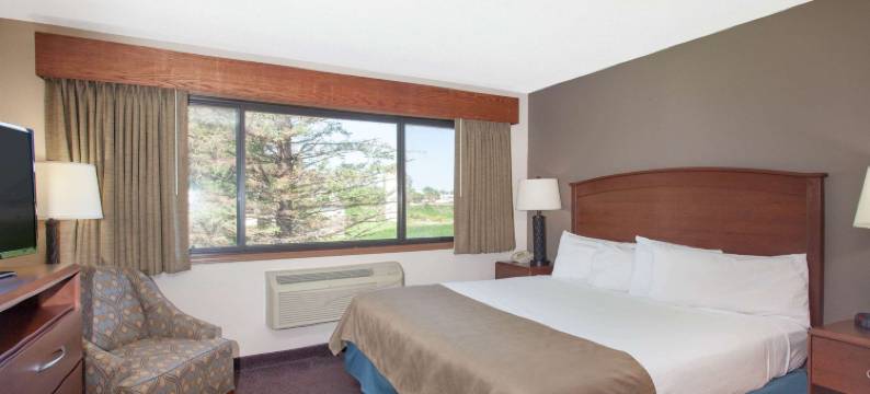 哈钦森美吟温德姆酒店(AmericInn by Wyndham Hutchinson)图片