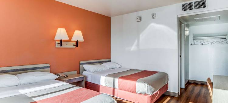 丽柏酒店，柯林斯堡(Motel 6 Fort Collins, CO)图片