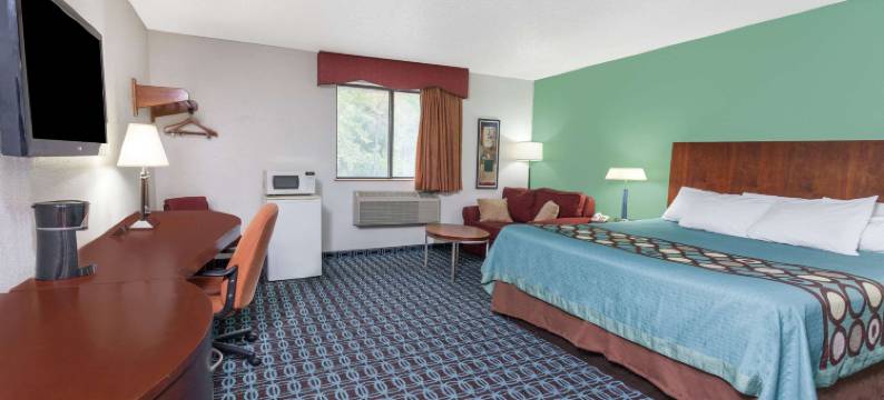 斯特灵海茨-底特律地区速8酒店(Super 8 by Wyndham Sterling Heights/Detroit Area)图片