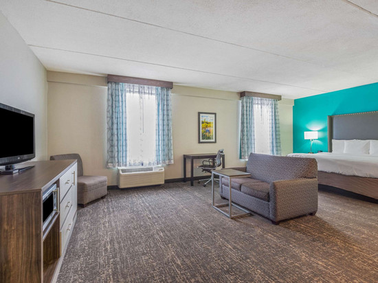 詹姆斯敦拉昆塔温德姆套房酒店