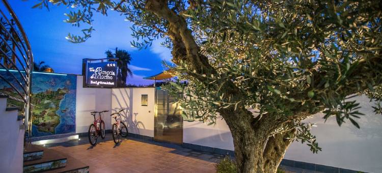 梦神怀抱家庭旅馆(Tra le Braccia di Morfeo)图片