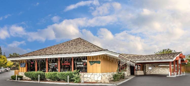 伊克诺旅馆-近里诺斯帕克斯会议中心(Econo Lodge Near Reno-Sparks Convention Center)图片