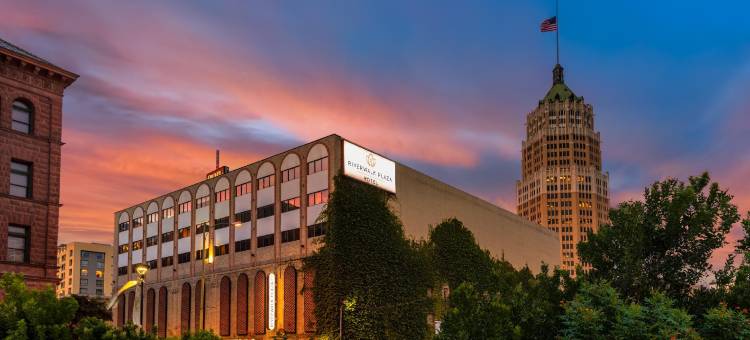 里弗沃克广场酒店(Riverwalk Plaza)图片