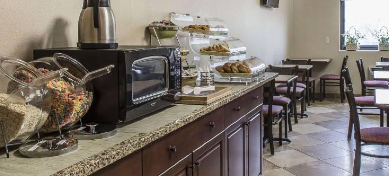 克伦威尔-米德顿凯艺酒店(Quality Inn Cromwell - Middletown)图片