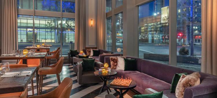 波士顿海港区万丽酒店(Renaissance Boston Seaport District)图片