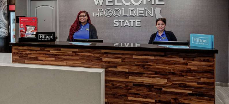 弗雷斯诺机场欢朋酒店(Hampton Inn Fresno Airport)图片