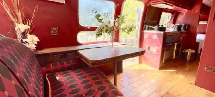 Airstream at Hardham West Sussex Sleeps 4图片