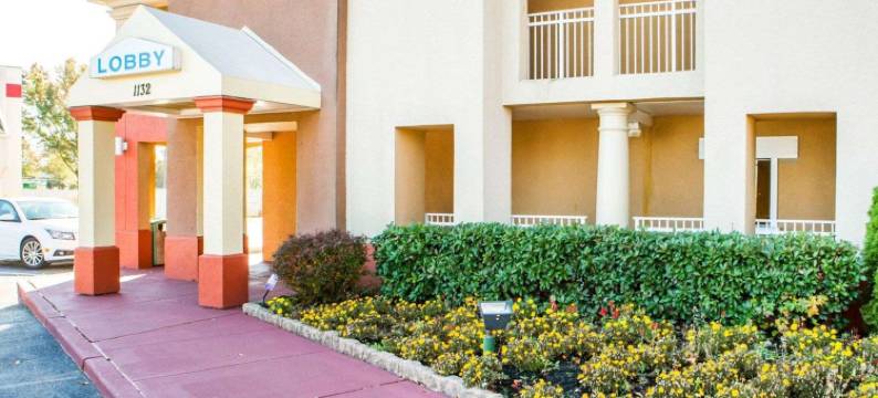 罗德威酒店-芒特劳雷尔73号公路(Rodeway Inn Mount Laurel Hwy 73)图片