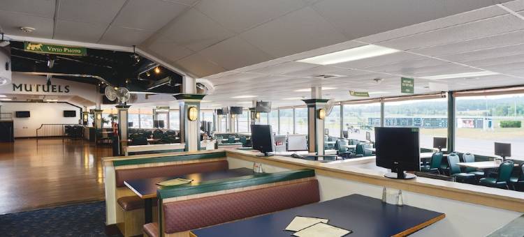 弗农道恩娱乐场酒店(Vernon Downs Casino and Hotel)图片
