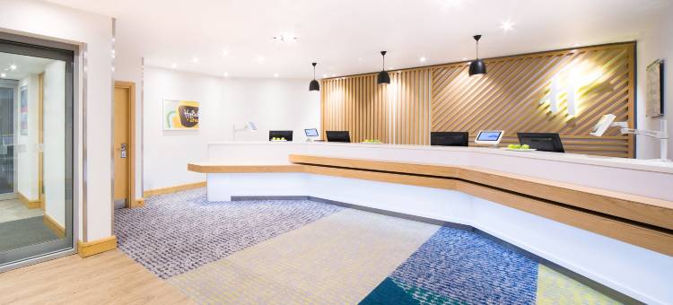伦敦盖特威克机场假日酒店(Holiday Inn LONDON - GATWICK AIRPORT by IHG)图片