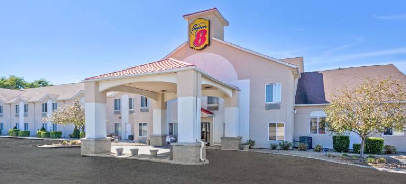 印第安纳克罗弗戴尔温德姆速 8 酒店(Super 8 by Wyndham Cloverdale IN)图片