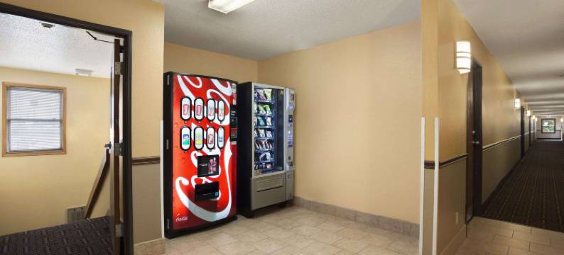 马顿温德姆速8酒店(Super 8 by Wyndham Mattoon)图片