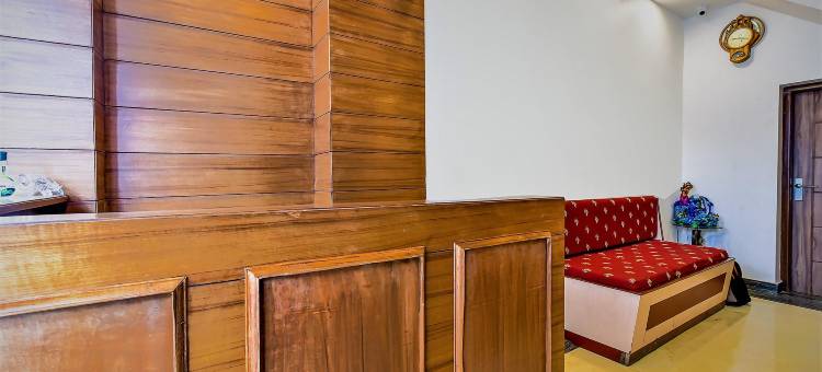 FabHotel Clock View 500M from the Mall Road图片