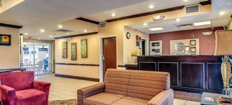 希尔斯维尔I-77舒适套房酒店(Comfort Inn & Suites Hillsville I-77)图片