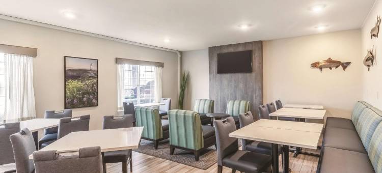 纽波特拉昆塔温德姆套房酒店(La Quinta Inn & Suites by Wyndham Newport)图片