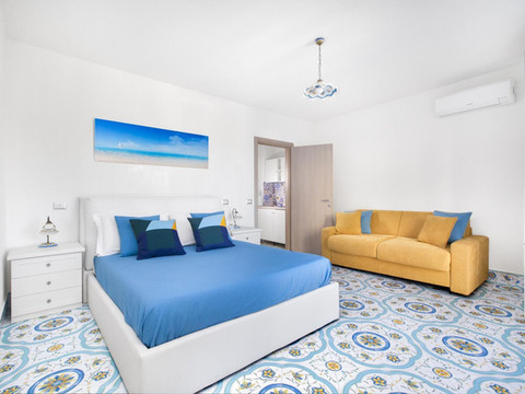 米莉苏伦多套房酒店