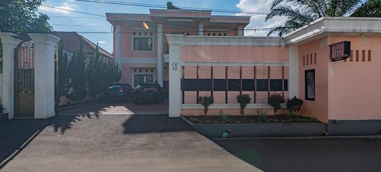 池芒古米特拉红门酒店(Pondok Cimanggu Syariah Mitra RedDoorz)图片