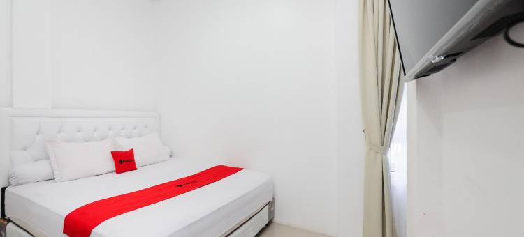 红门沙里亚酒店，靠近乌利勒港口，班达亚齐(RedDoorz Syariah Near Pelabuhan Ulee Lheue Banda Aceh)图片